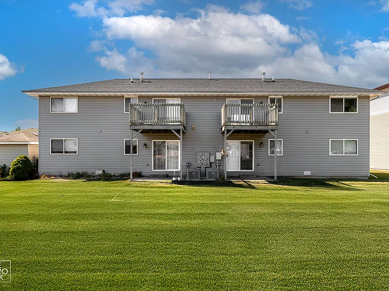 2401 Ashland Cir #1 — Photo 14