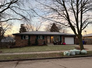 5217 68th St, Kenosha, WI 53142
