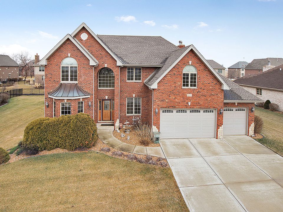 1st image of 16555 Christopher Dr