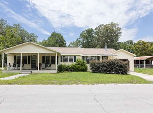 207 Senter Ave NW, Branford, FL 32008