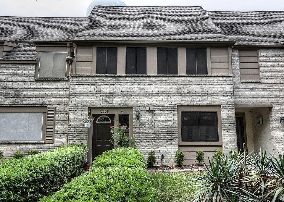 1st image of 15308 Falmouth Ave #1