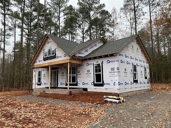 5th image of Lakeview Dr