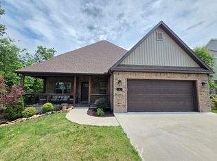 6 Burwell Dr, Bella Vista, AR 72714