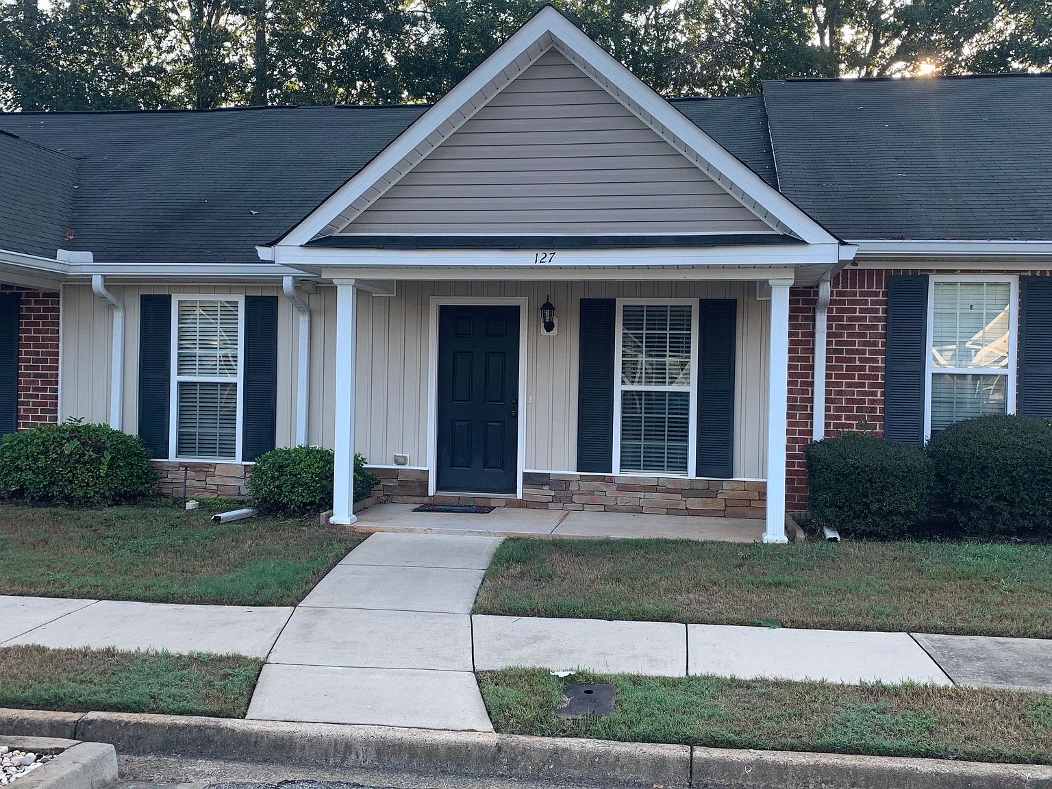 2 bed, 1118 sqft, $1,400 — Photo 1