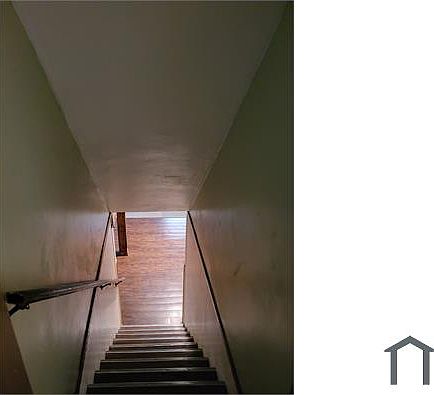 4th image of 201 Drummond Ave