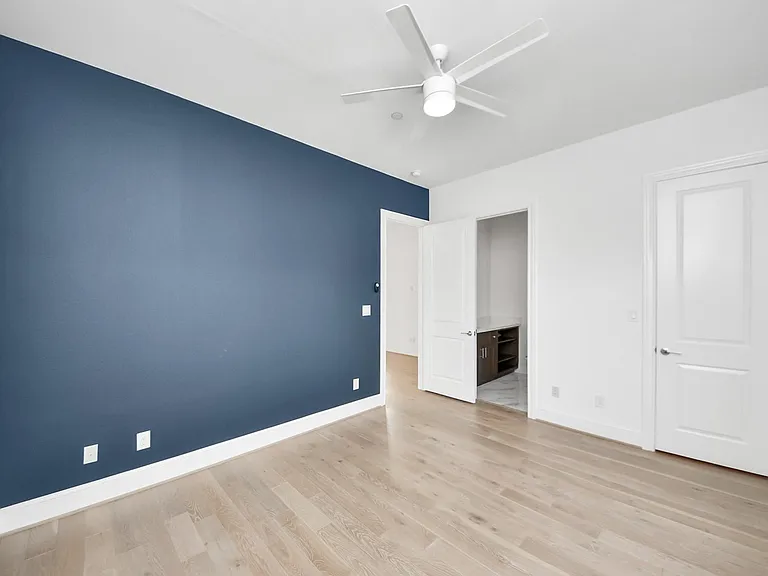 4005 Woodshire Village Est — Photo 33