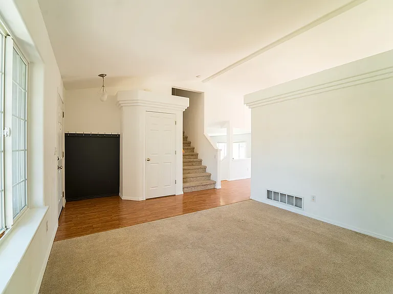 4307 S Stonington Ln — Photo 7