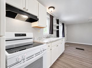511 Vine St #4, Wisconsin Dells, WI 53965