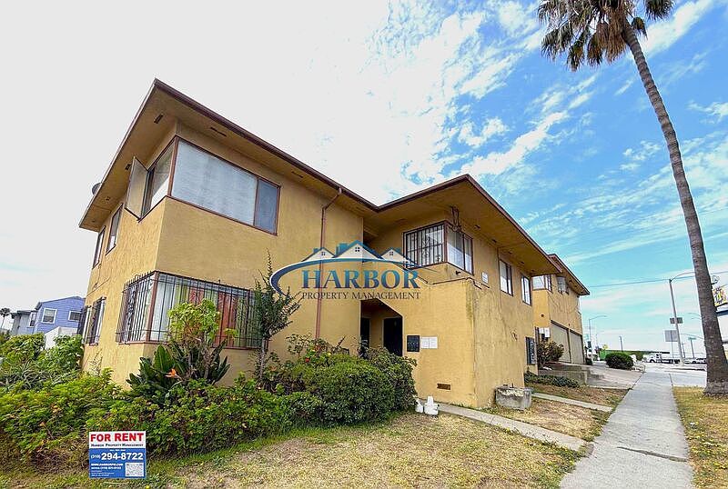 1st image of 5642 Angeles Vista Blvd APT 2