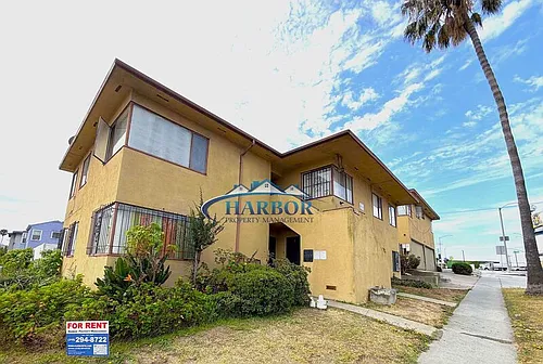 5642 Angeles Vista Blvd #2 Photo 1 5642 Angeles Vista Blvd #2 Photo 1