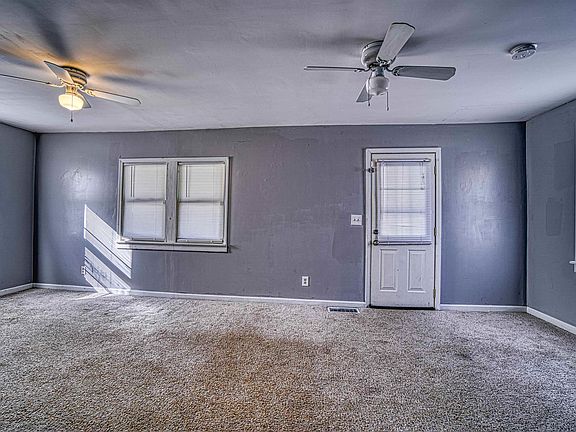 5th image of 2800 S Weinbach Ave