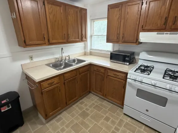 6395 Lakeshore Road, 6395 Lakeshore Rd APT 5, Cicero, NY 13039