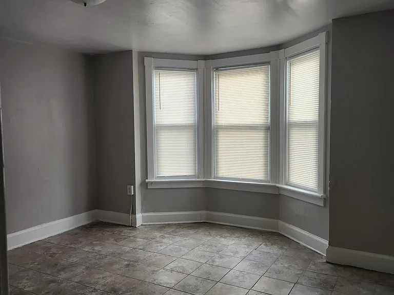 2618 Agate St — Photo 6