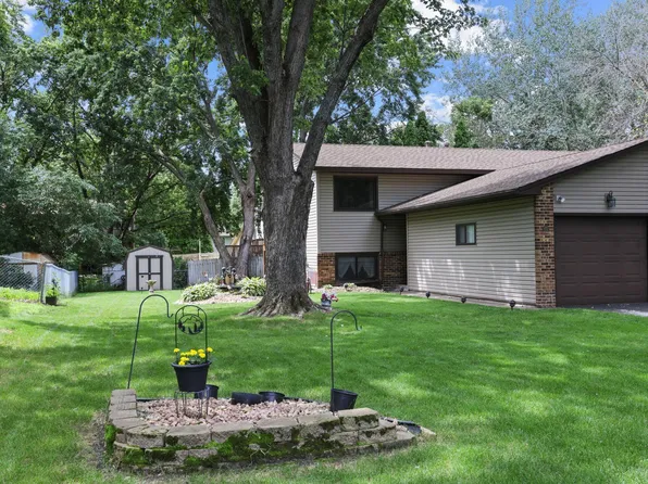 872 126th Ave NE, Blaine, MN 55434