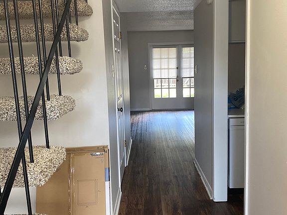 2nd image of 402 W Power Ave #5