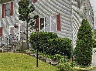 75 Persian Lilac Dr, Etters, PA 17319
