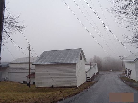 2nd image of 94 Lyons Ln