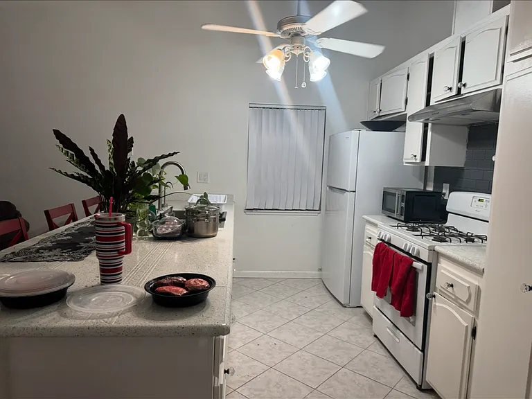E Brookside Dr — Photo 5