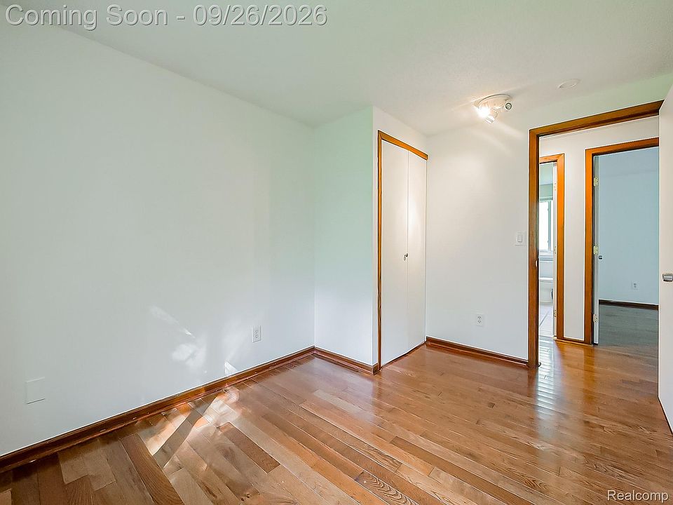 6995 Leytonstone Blvd, photo 14