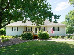 756 Highlands Dr, Spokane, MO 65754
