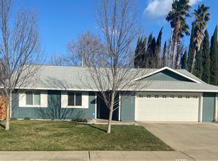 5823 Old Barn Way, Redding, CA 96001