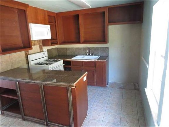 2nd image of 6136 Belleau Wood Ln
