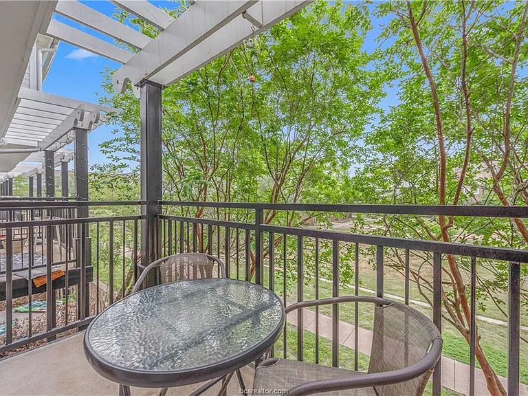1725 Harvey Mitchell Pkwy S #1630 — Photo 18