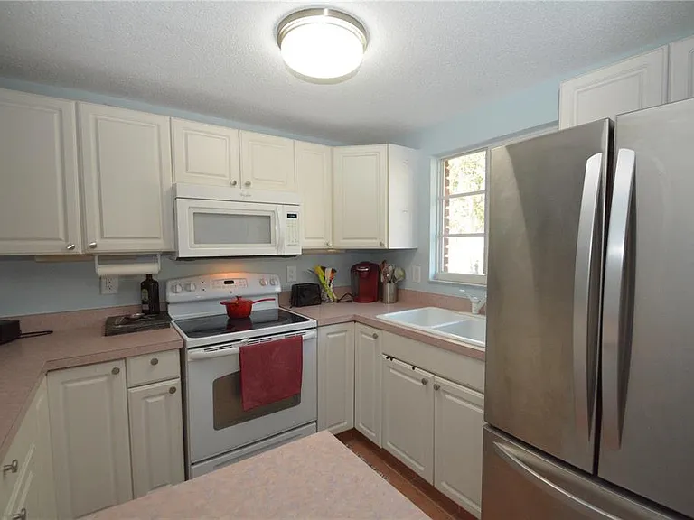 705 W Venice Ave #705-B — Photo 3