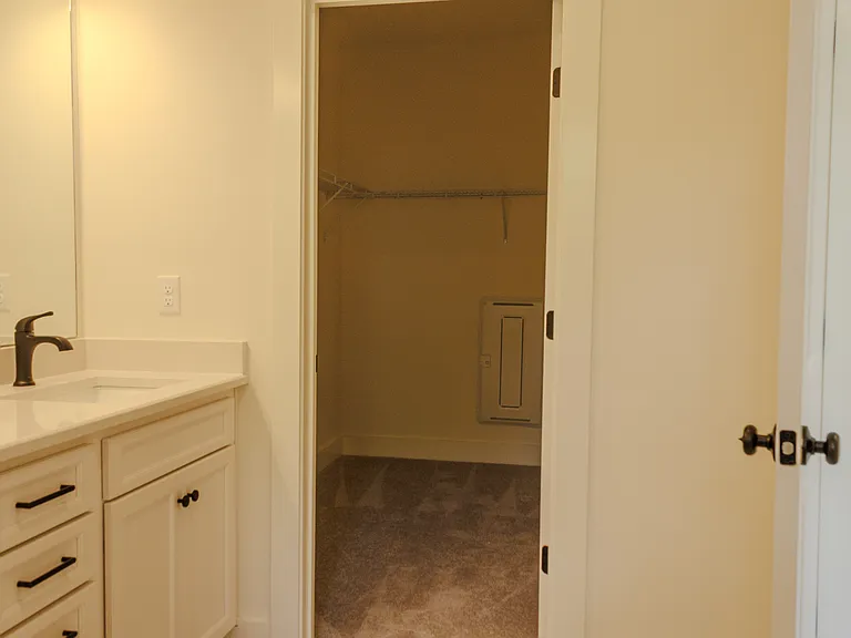 112 Nearwater Pl — Photo 23