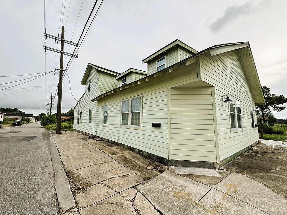 1st image of 4032 N Miro St #4030
