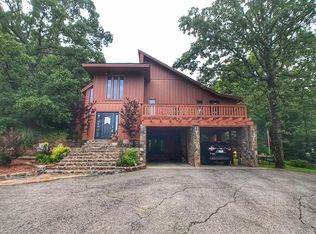 282 Royal Oaks Ln, Russellville, AR 72802