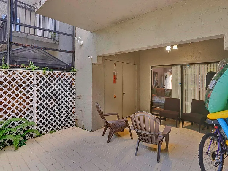 10540 SW 154th Ct #7 — Photo 40