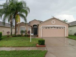 11830 Yellow Finch Ln, New Port Richey, FL 34655