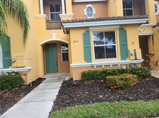 1057 NE 42nd Pl, Homestead, FL 33033