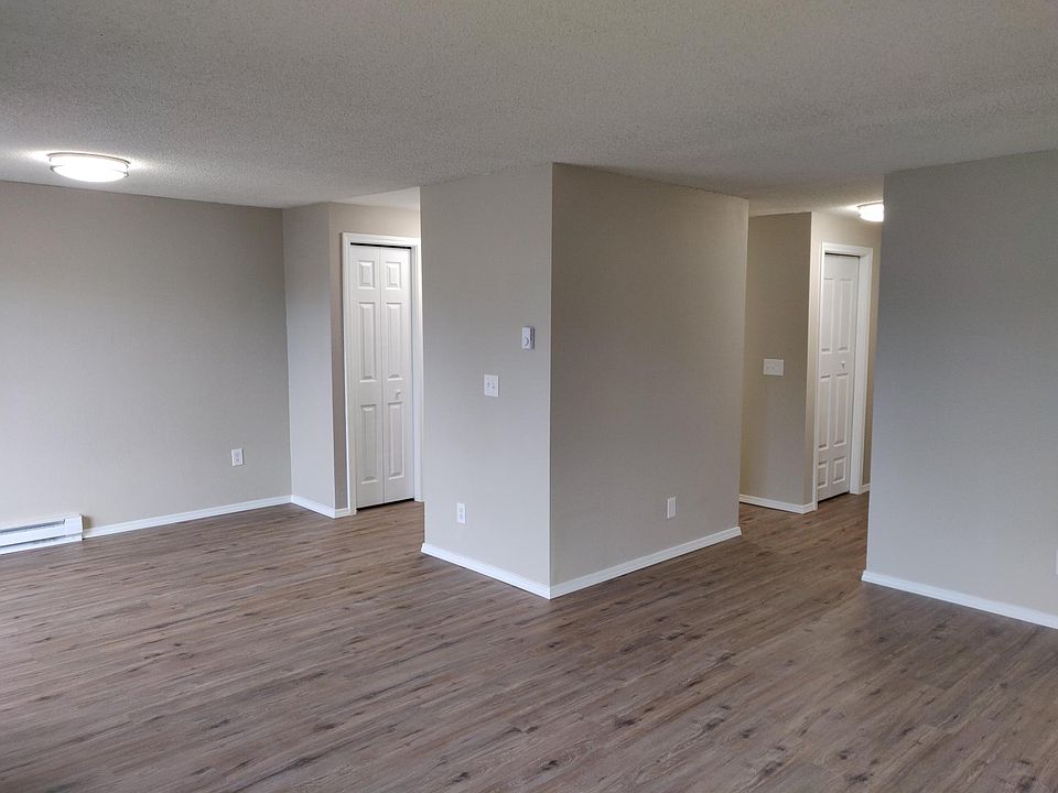 1st image of 1002 McDonald Ave