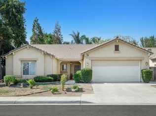 1215 Oak Ave, Fowler, CA 93625