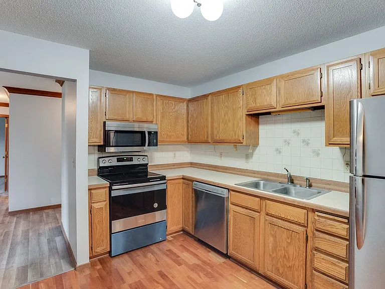 3584 Blue Jay Way #101 — Photo 5