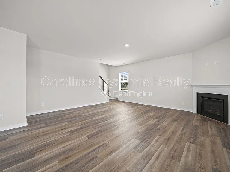 500 Blackpool Ct — Photo 6