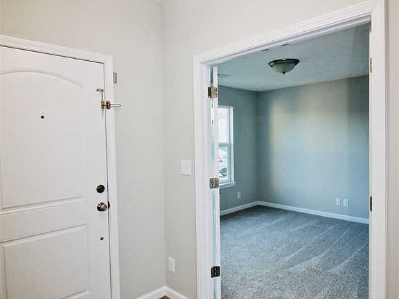 2nd image of 2909 Remington Dr