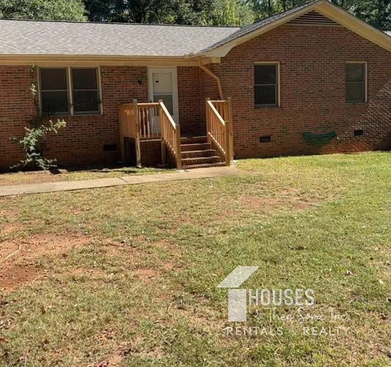 104 Crestview Dr