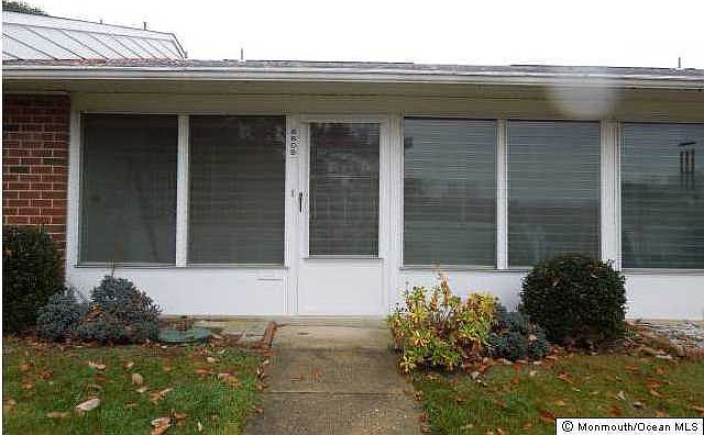 1st image of 880 Balmoral Court #B