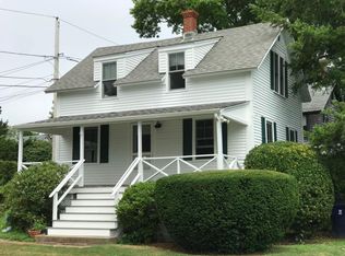 22 Waterway Rd, Saunderstown, RI 02874