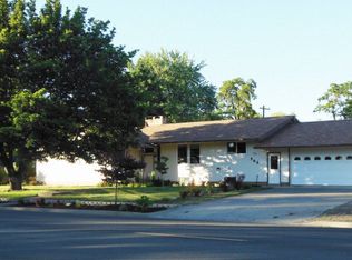905 S 4th St, Dayton, WA 99328