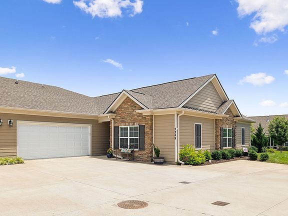 2nd image of 2349 Stonecenter Ln