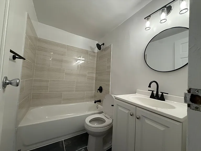 5831 Quantrell Ave #T4 — Photo 17