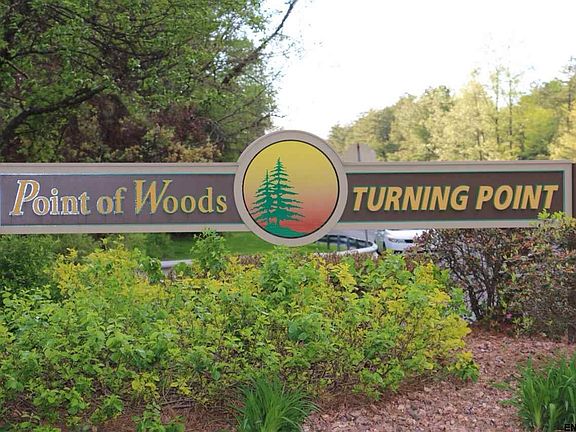 3rd image of 224 Point Of Woods Dr