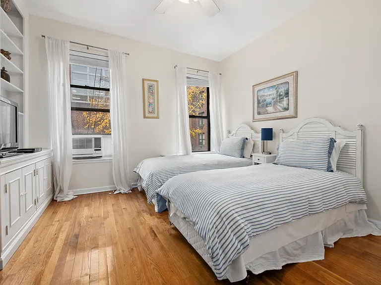 302 E 30th St #1/2 — Photo 19