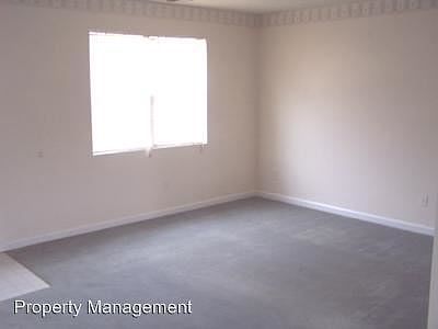 2nd image of 2083 Lenoa Ln