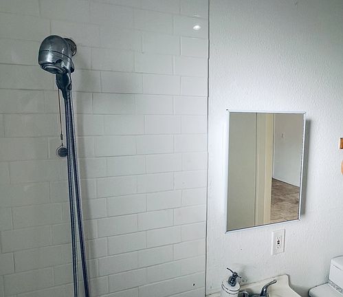 5th image of 4456 Lockwood Ave
