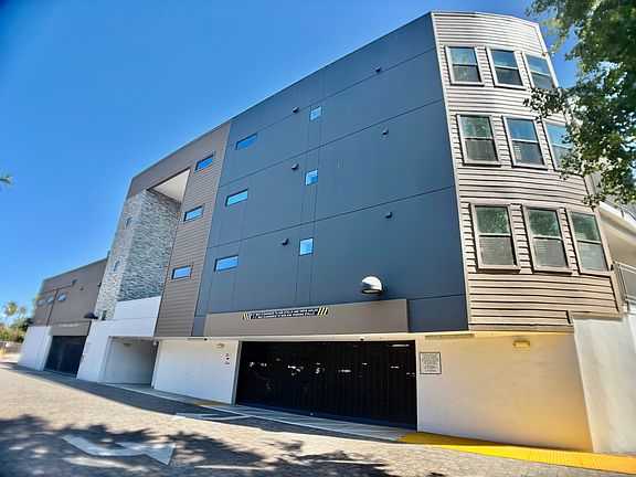 3rd image of 2585 El Camino Real APT 307